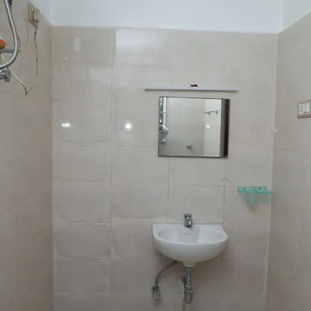 Greams Road Near Apollo Deluxe Fusion Serviced Apartments Chennai Exterior photo